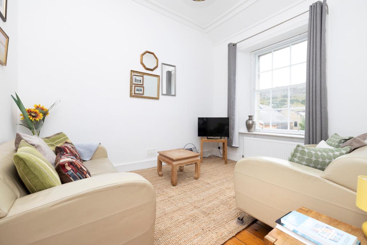 Joivy Cosy Flat In The Heart Of Edinburgh Apartment Exterior photo