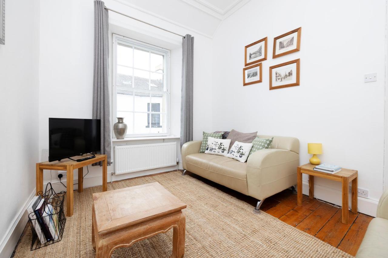 Joivy Cosy Flat In The Heart Of Edinburgh Apartment Exterior photo