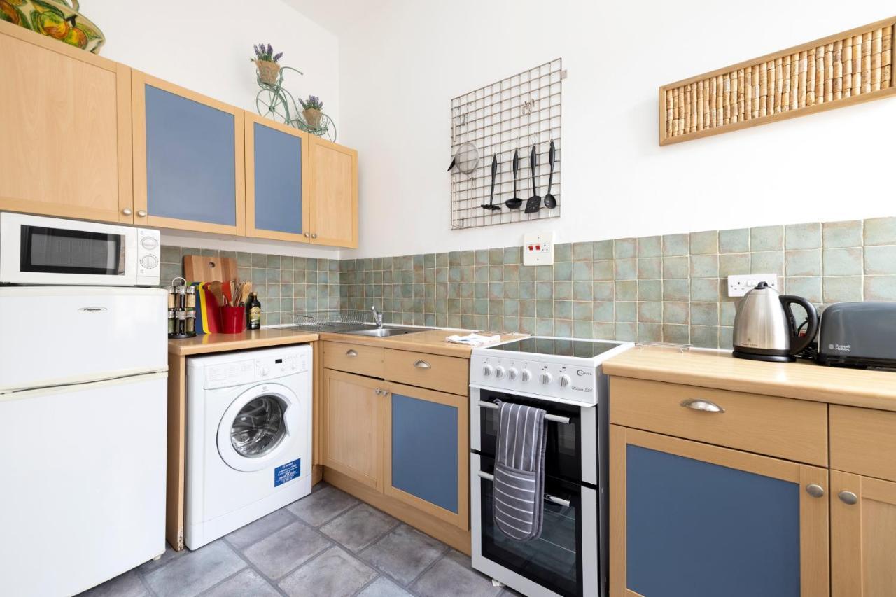 Joivy Cosy Flat In The Heart Of Edinburgh Apartment Exterior photo
