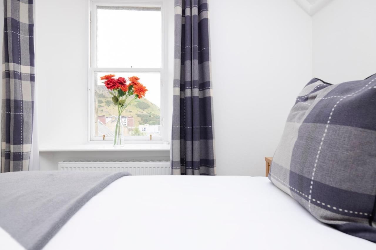 Joivy Cosy Flat In The Heart Of Edinburgh Apartment Exterior photo
