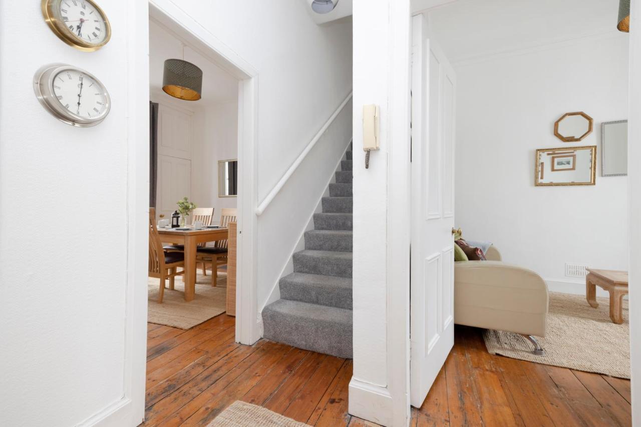 Joivy Cosy Flat In The Heart Of Edinburgh Apartment Exterior photo